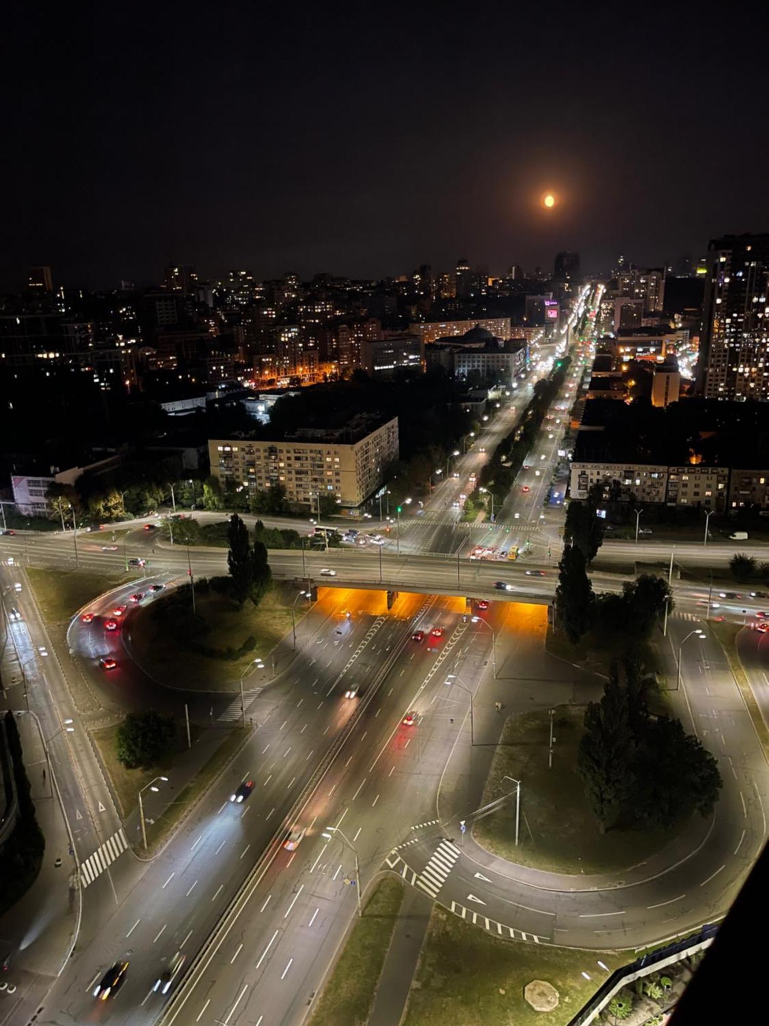 Apart Manhattan City Проспект Берестейський 11 Parking Kyiv Exterior photo